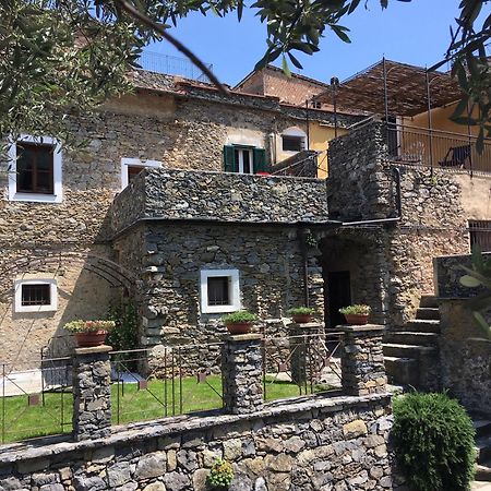 La Casa Dei Nonni Castelbianco Bed & Breakfast Colletta Exterior photo